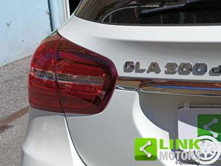 MERCEDES-BENZ GLA 200 usata, con Fari Xenon