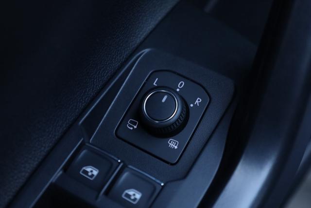 VOLKSWAGEN Taigo usata, con Autoradio digitale
