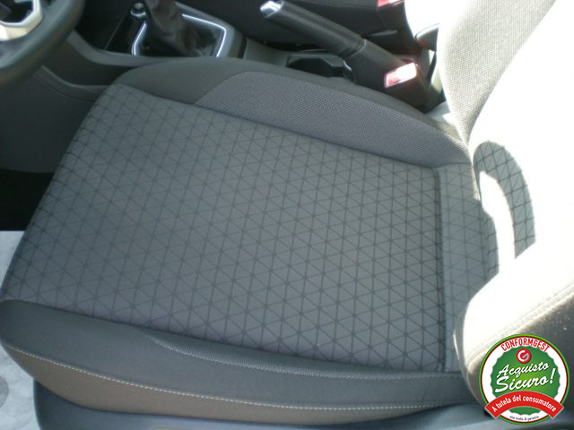 VOLKSWAGEN T-Cross usata, con Autoradio digitale