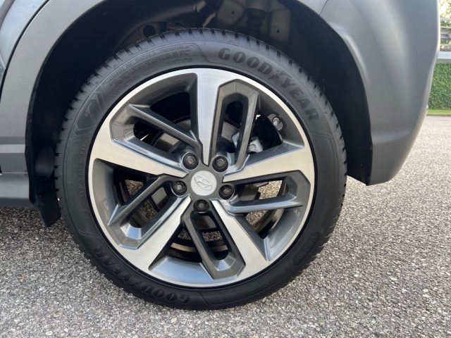 HYUNDAI Kona usata, con Controllo elettronico della corsia