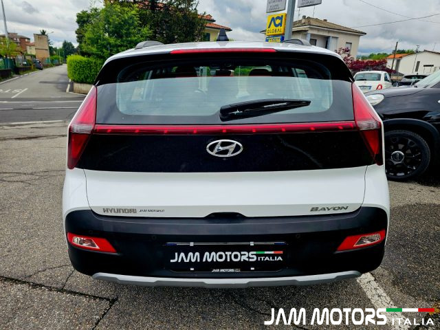 HYUNDAI Bayon usata, con Autoradio