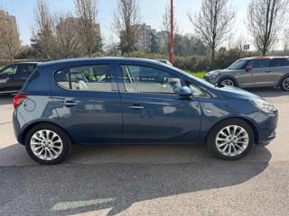 OPEL Corsa usata, con Autoradio