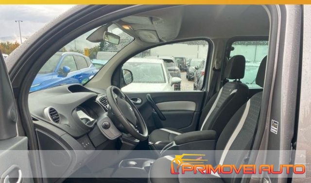 RENAULT Kangoo usata, con Airbag