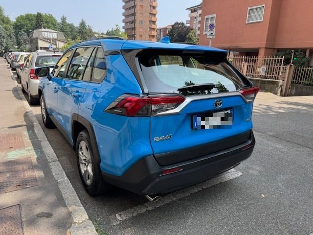 TOYOTA RAV 4 usata, con Cerchi in lega