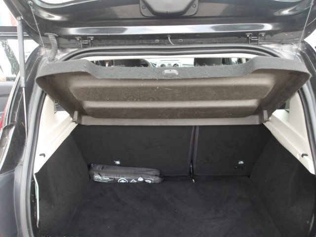 DACIA Sandero usata, con MP3