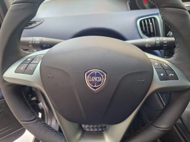 LANCIA Ypsilon usata, con USB