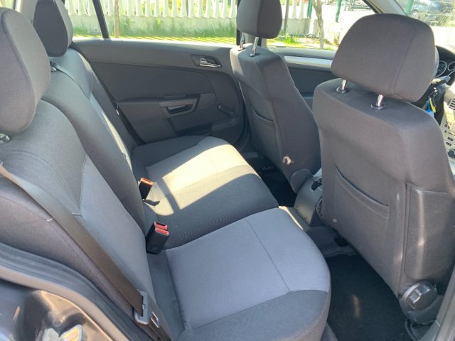 OPEL Astra usata, con Controllo automatico clima