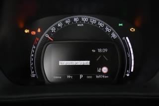 TOYOTA Aygo X usata 11