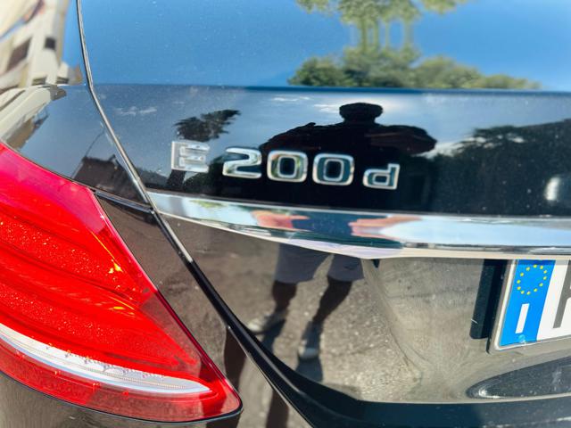 MERCEDES-BENZ E 200 usata, con Controllo trazione
