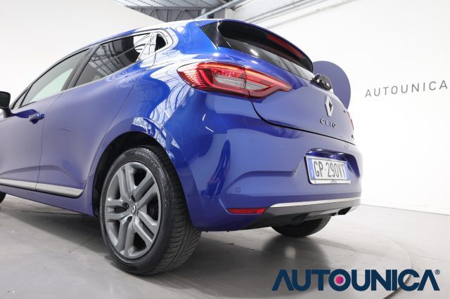 RENAULT Clio usata, con Hill holder