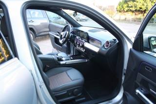 MERCEDES-BENZ EQB usata, con Specchietti laterali elettrici
