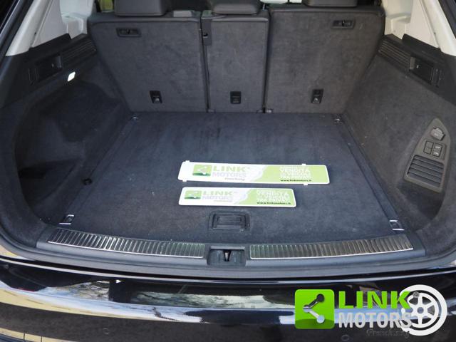 VOLKSWAGEN Touareg usata 34