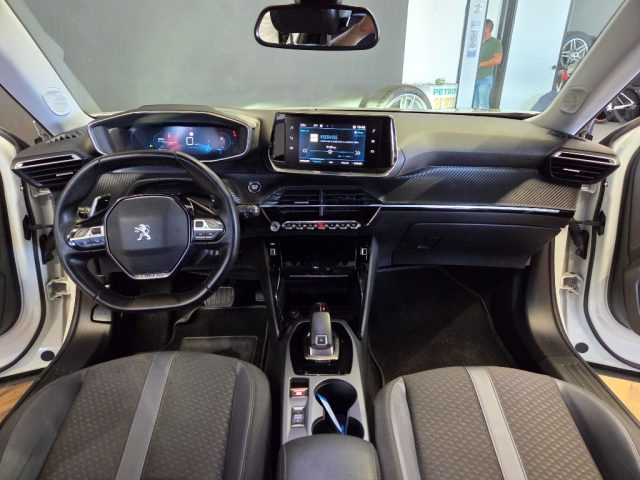 PEUGEOT 2008 usata, con Autoradio digitale