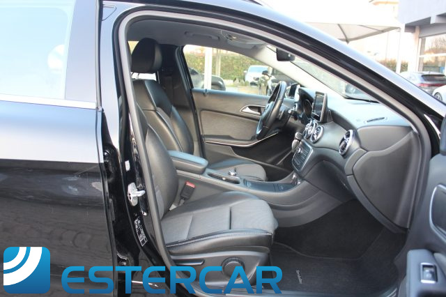 MERCEDES-BENZ GLA 180 usata, con Chiusura centralizzata