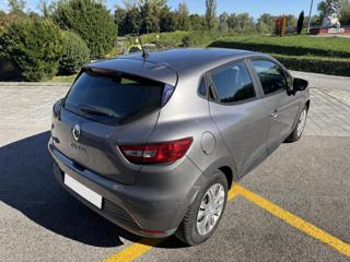 RENAULT Clio usata, con Autoradio