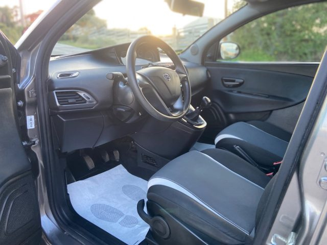 LANCIA Ypsilon usata, con Airbag testa