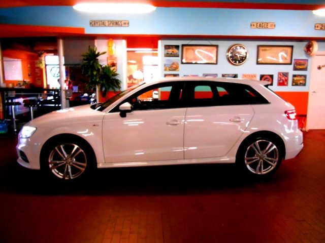 AUDI A3 usata, con Autoradio