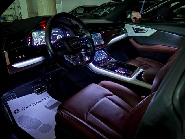 AUDI Q8 usata, con Park Distance Control