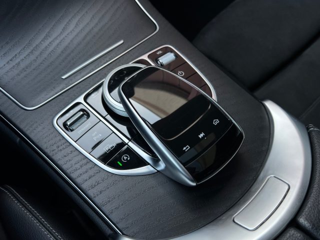 MERCEDES-BENZ C 220 usata, con Interni in pelle