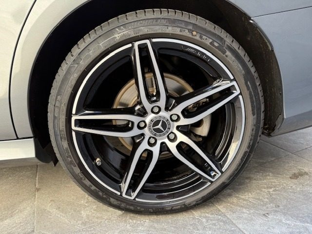 MERCEDES-BENZ E 350 usata, con Climatizzatore