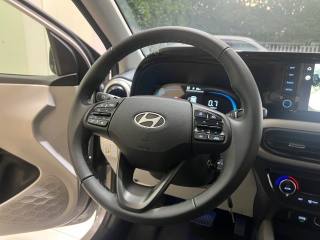 HYUNDAI i10 usata, con Volante multifunzione