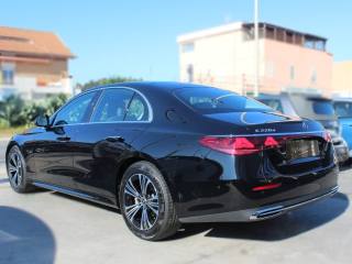 MERCEDES-BENZ E 220 usata, con Cerchi in lega