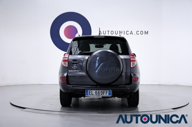 TOYOTA RAV 4 MY23 usata, con Lettore CD
