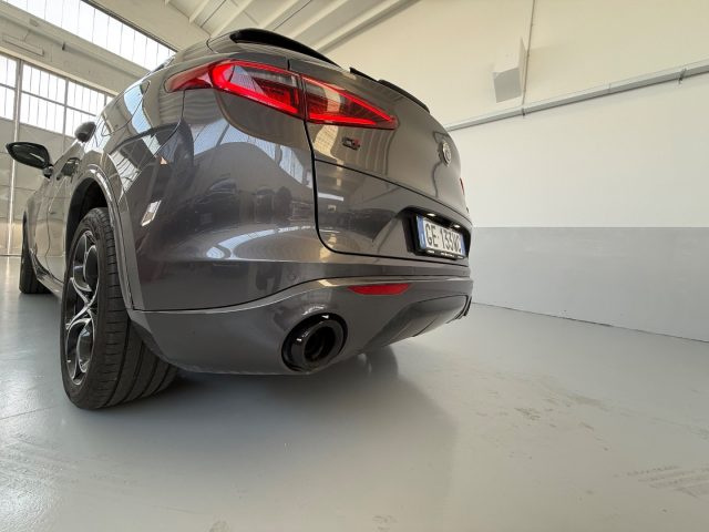 ALFA ROMEO Stelvio usata, con Leve al volante