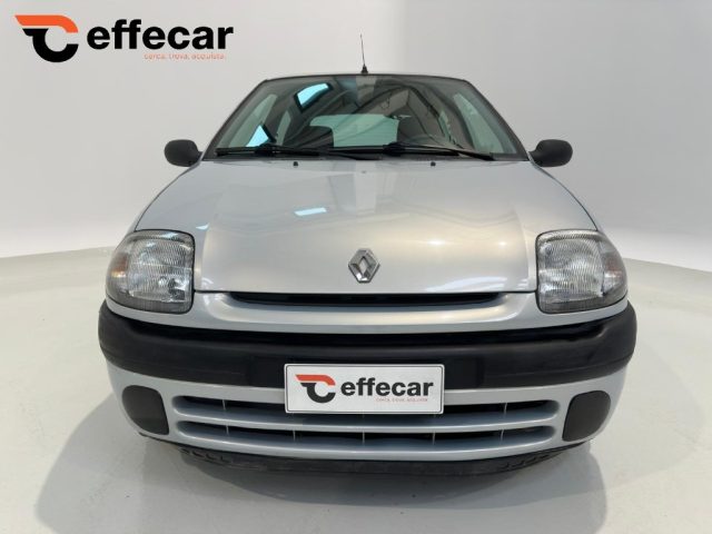 RENAULT Clio usata, con Airbag