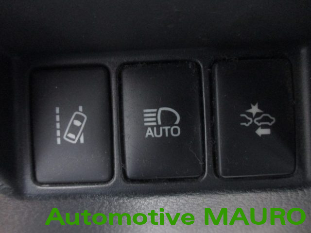 TOYOTA Yaris usata, con Specchietti laterali elettrici