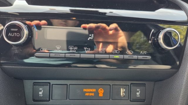 TOYOTA Yaris Cross usata, con Luci diurne LED