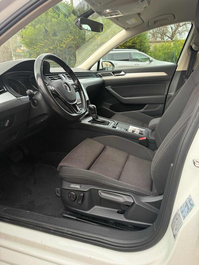 VOLKSWAGEN Passat Variant usata 28