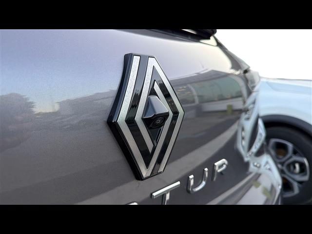RENAULT Captur usata, con Bracciolo