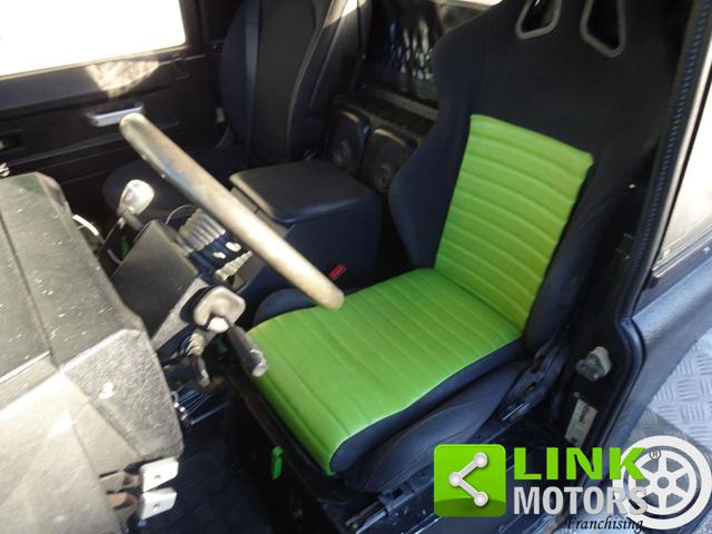 LAND ROVER Defender usata 38
