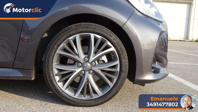 TOYOTA Yaris usata, con Telecamera per parcheggio assistito