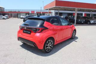 TOYOTA Yaris usata, con Specchietti laterali elettrici