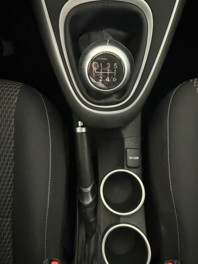 TOYOTA Verso usata 14