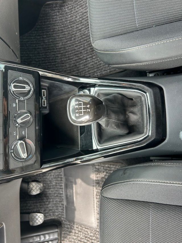 VOLKSWAGEN T-Cross usata, con Volante in pelle