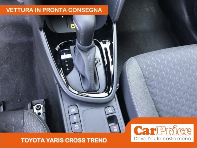 TOYOTA Yaris Cross usata, con Touch screen