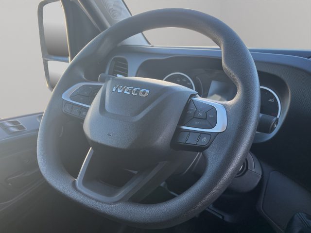 IVECO Daily usata 10