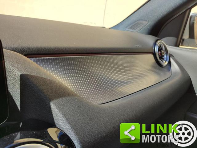 MERCEDES-BENZ GLA 200 usata 34