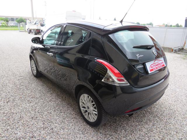 LANCIA Ypsilon usata, con Autoradio