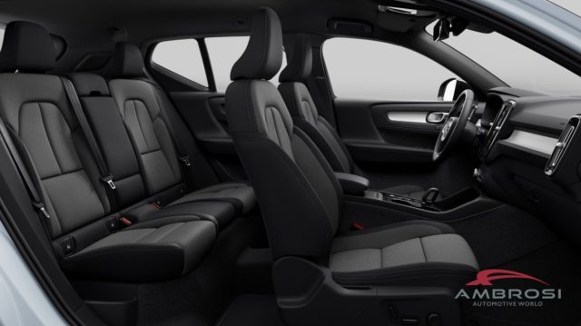 VOLVO XC40 usata 7