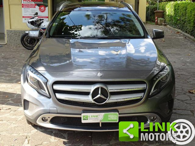 MERCEDES-BENZ GLA 200 usata, con Airbag