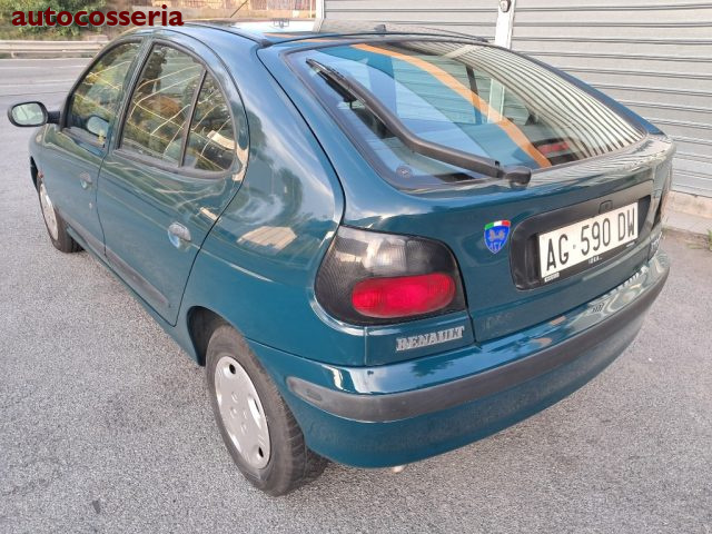 RENAULT Megane usata, con Airbag