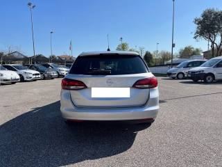 OPEL Astra usata, con Boardcomputer