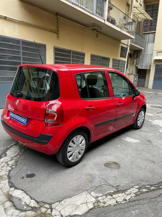 RENAULT Modus usata, con Alzacristalli elettrici