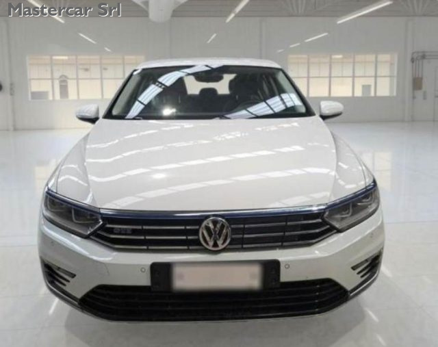 VOLKSWAGEN Passat usata, con Antifurto