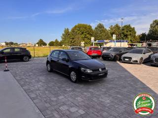 VOLKSWAGEN Golf usata, con Autoradio