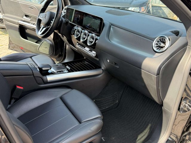 MERCEDES-BENZ B 180 usata, con Climatizzatore